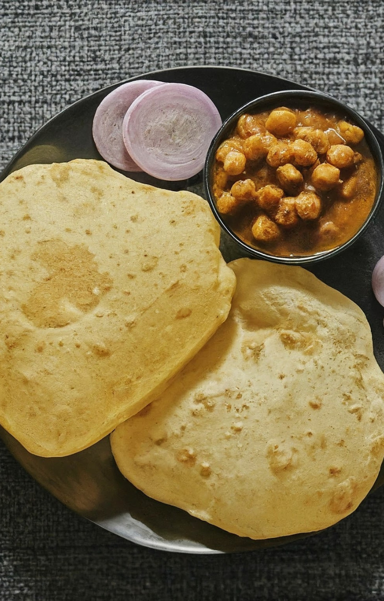 chole bhature calories